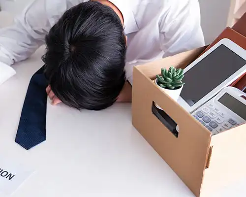 آیا اخراج ناگهانی نیروی انسانی، کار درستی است؟